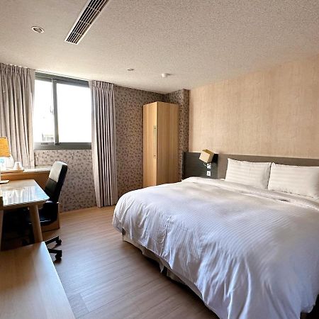 Dlinn Hotel Taichung Exterior photo