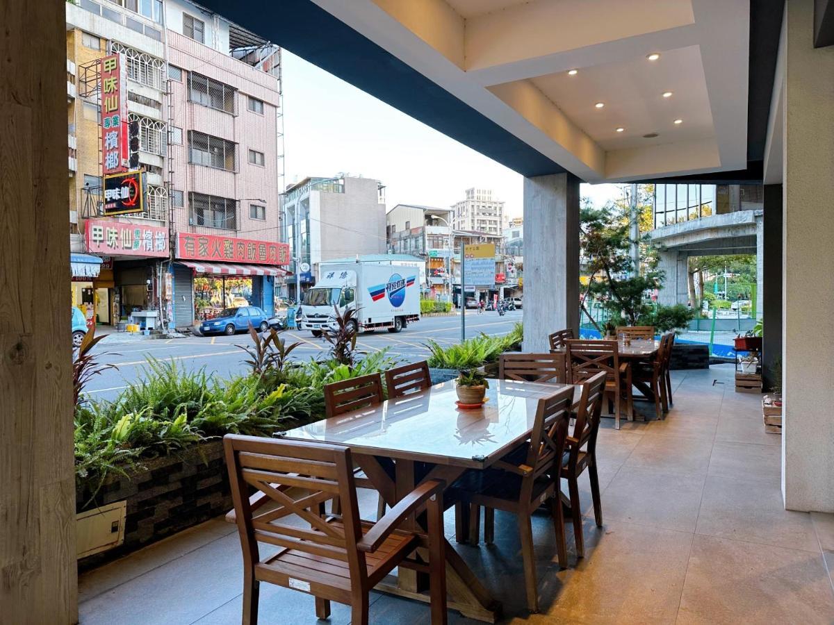 Dlinn Hotel Taichung Exterior photo